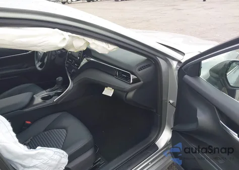 2024 Toyota Camry Se z USA, uszkodzony, nr VIN 4T1T11AK1RU894950